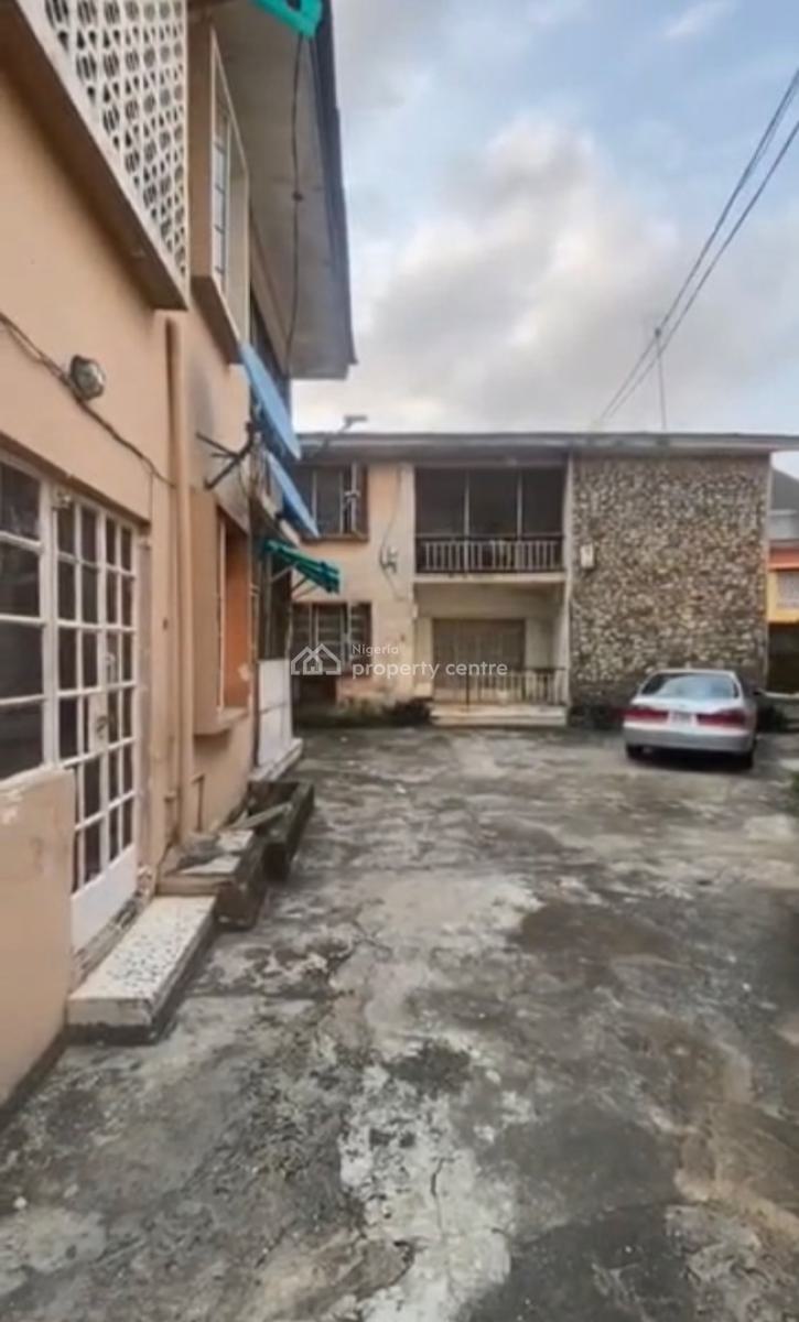 Solid Block of 4 Flat 3 Bedroom on 600sqm, Oshinkalu Close Off Randle Avenue, Surulere, Lagos, Block of Flats for Sale