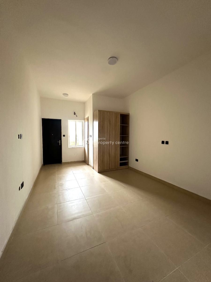 Fully Serviced Spacious 1 Bedroom Apartment + Rooftop Terrace, Ikota, Lekki, Lagos, Flat / Apartment for Rent