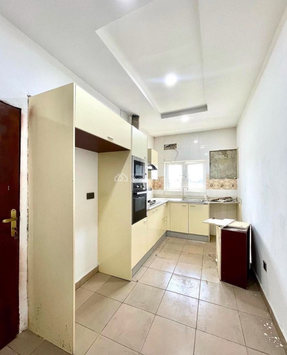 Newly Built Fully Serviced 4 Bedroom Apartment with Bq (3rd Floors), Osapa, Lekki, Lagos, Flat / Apartment for Rent