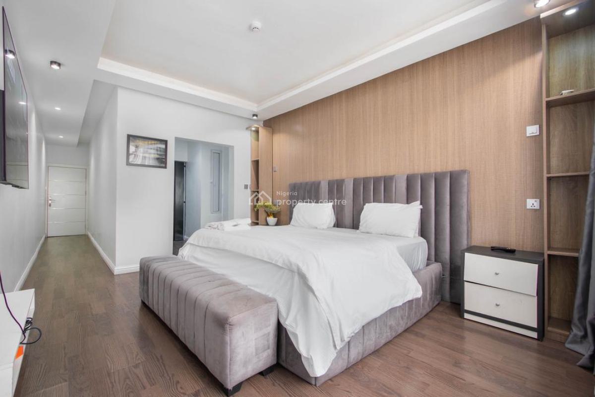 Luxury Three Bedroom with Swimming Pool, Lekki Phase 1, Lekki, Lagos, Commercial Property Short Let