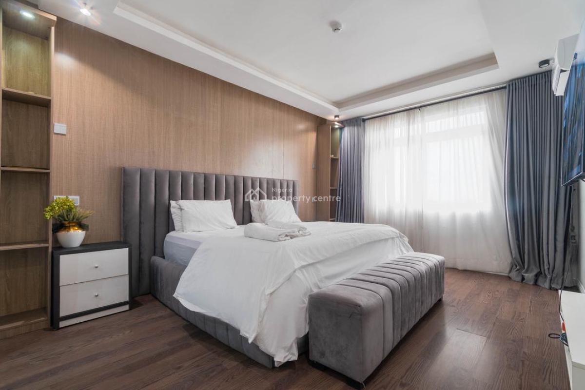 Luxury Three Bedroom with Swimming Pool, Lekki Phase 1, Lekki, Lagos, Commercial Property Short Let