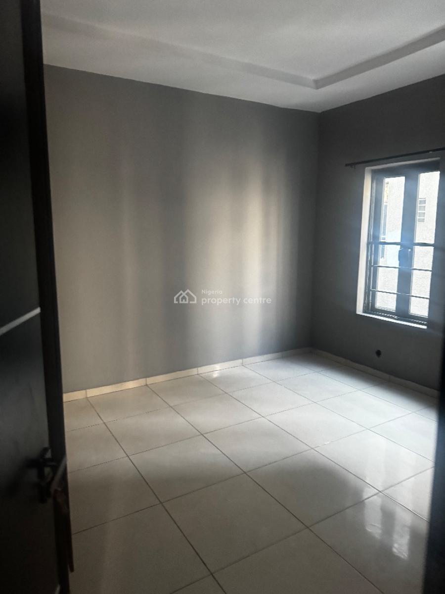 Spacious 2 Bedroom Apartment with Balcony (upstairs), Conservation Road, Lekki Phase 2, Lekki, Lagos, Flat / Apartment for Rent