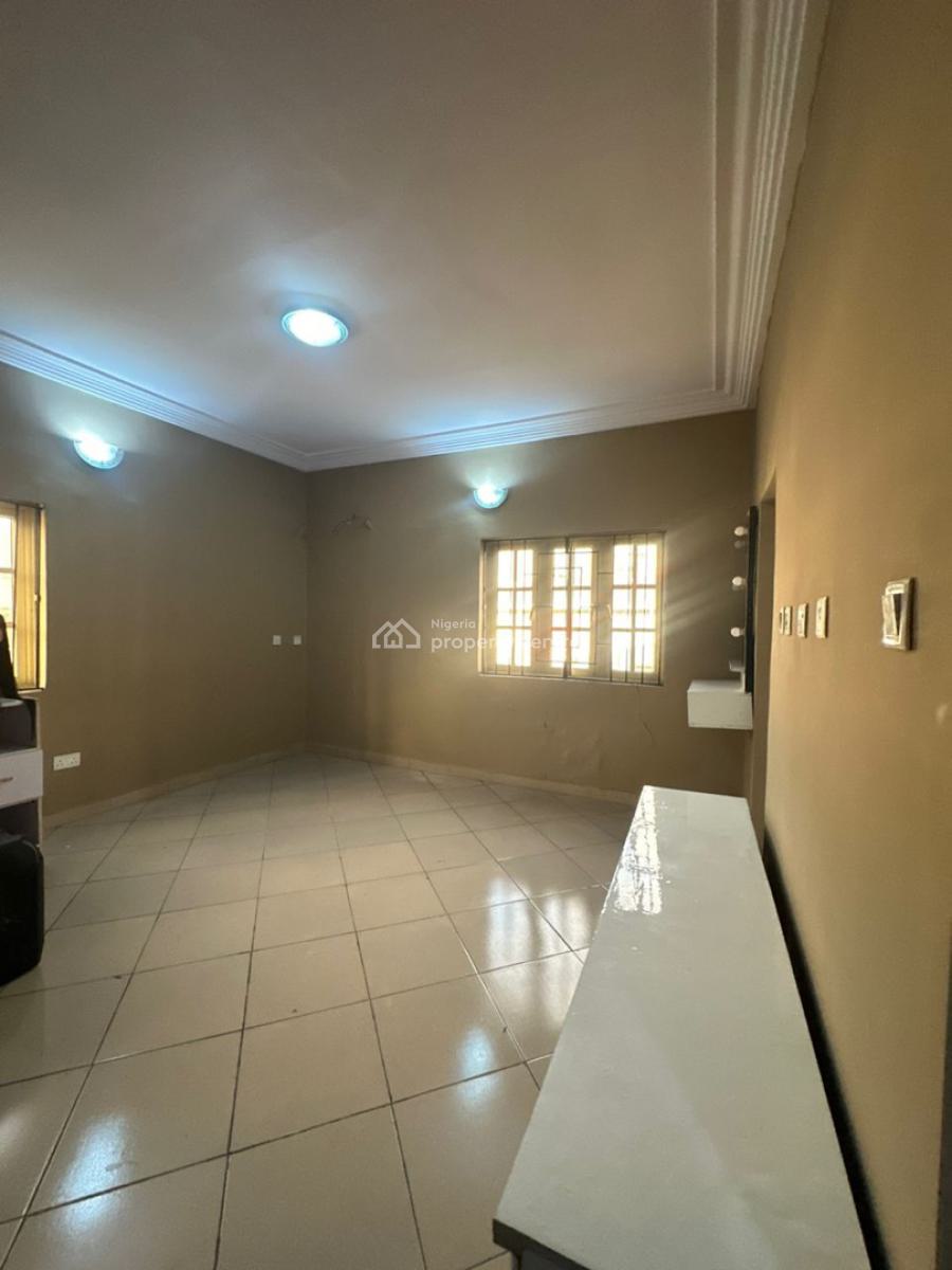 3 Bedroom Apartment, Lekki Phase 1, Lekki, Lagos, Flat / Apartment for Rent
