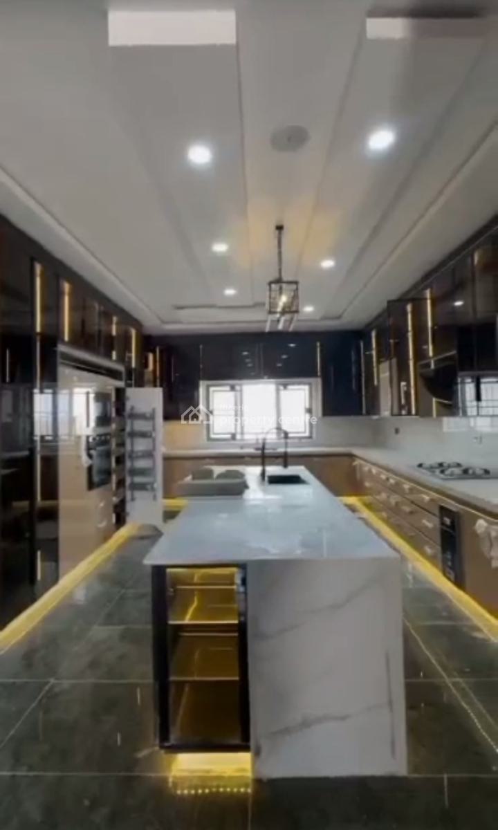 Exquisitely Finished 6 Bedroom Mansion, Guzape District, Abuja, Detached Duplex for Sale