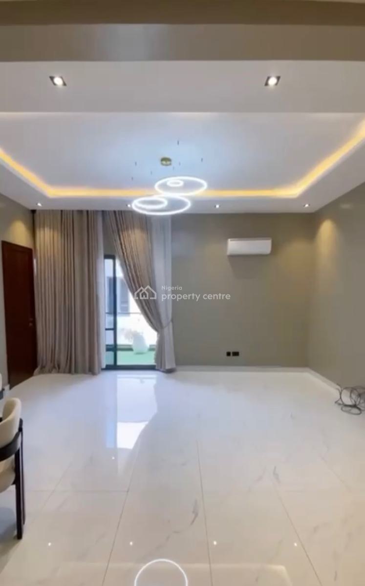 2bedroom Penthouse, Lekki Phase 1, Lekki, Lagos, House for Sale
