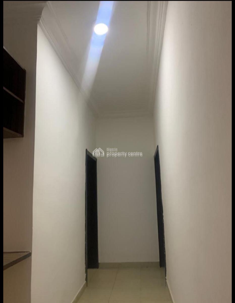 Massive & Clean 3 Bedroom Apartment, Chevron, Lekki, Lagos, Flat / Apartment for Rent