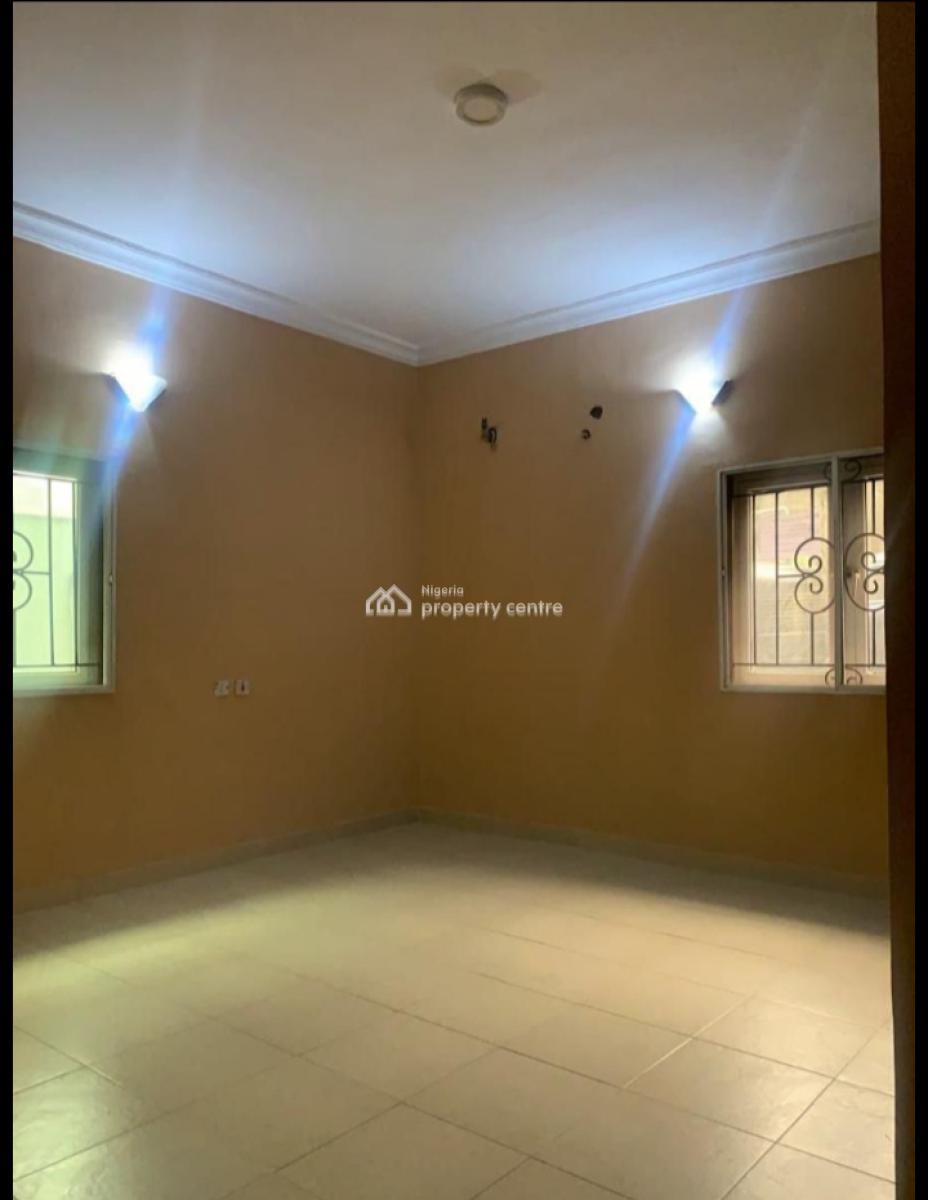 Massive & Clean 3 Bedroom Apartment, Chevron, Lekki, Lagos, Flat / Apartment for Rent