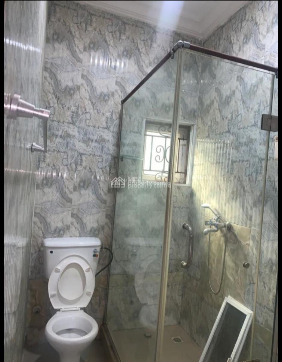 Massive & Clean 3 Bedroom Apartment, Chevron, Lekki, Lagos, Flat / Apartment for Rent