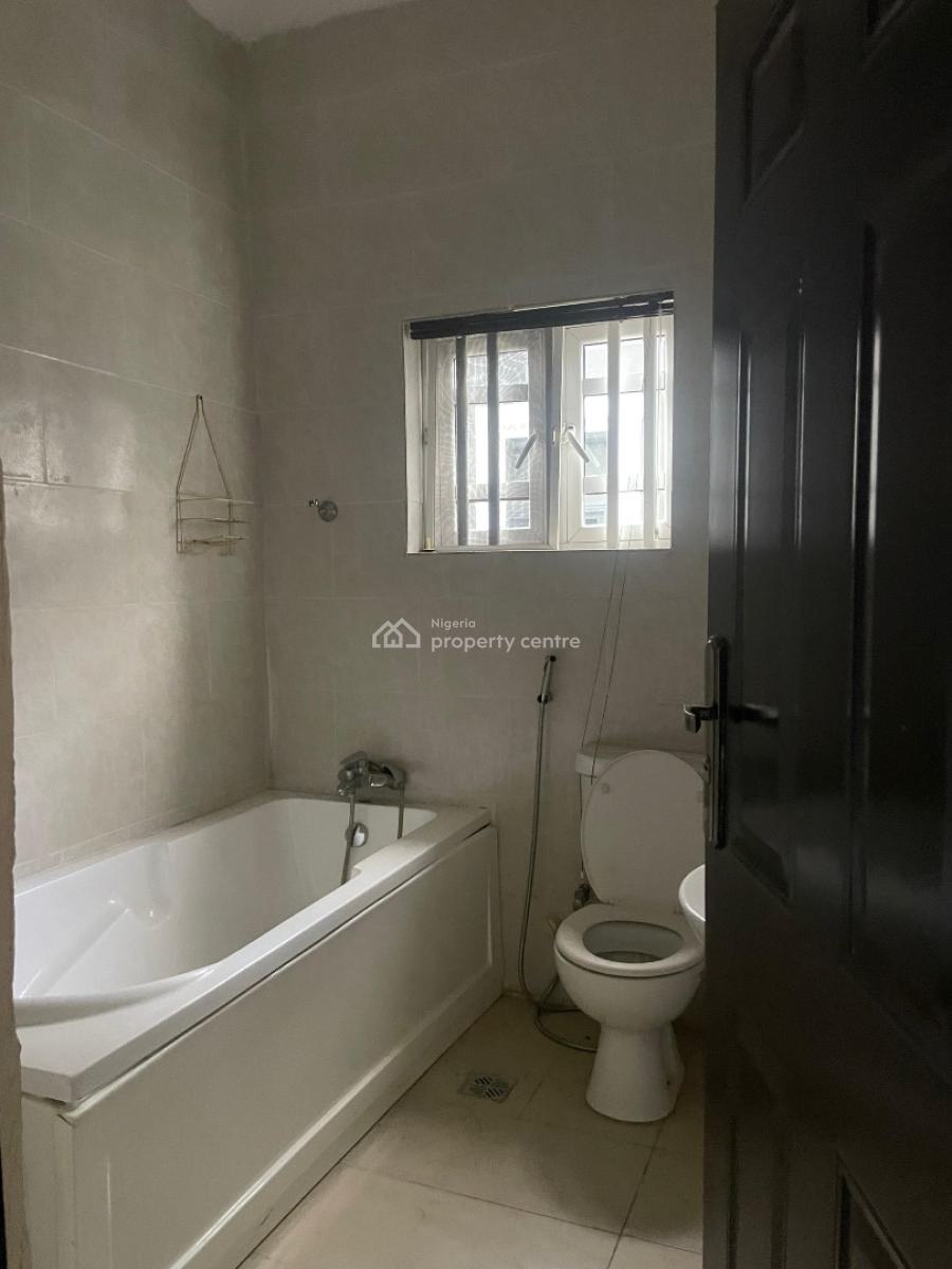 Contemporary Spacious 5 Bedroom Fully Detached Duplex with Bq, Royal Garden Estate, Ajah, Lagos, Detached Duplex for Rent