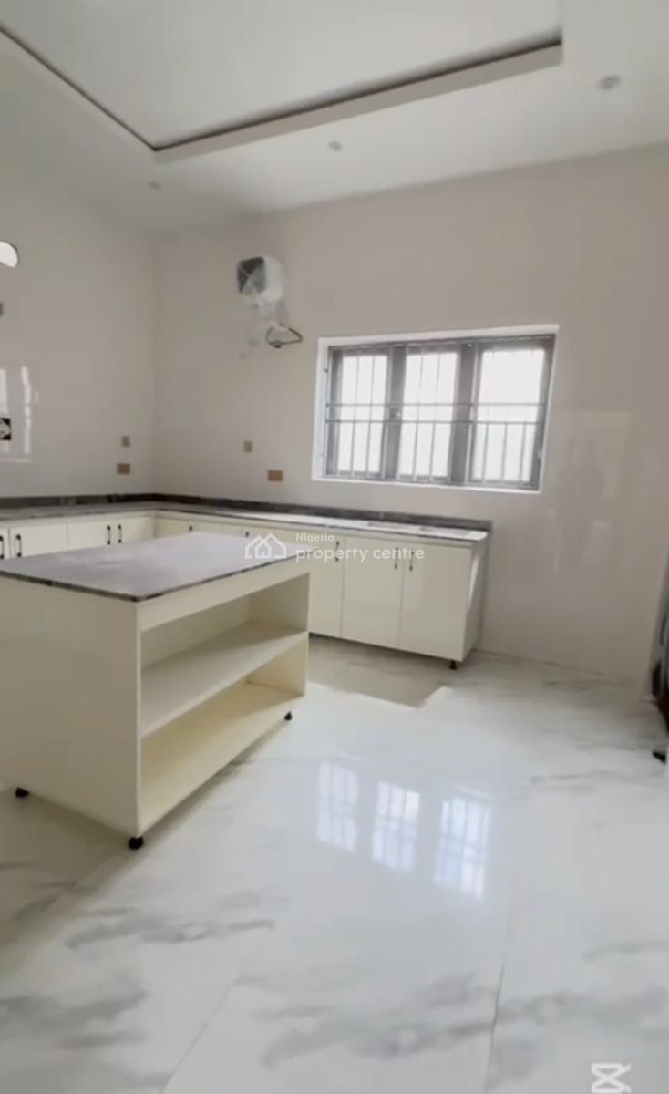 5 Bedroom Detached House with a Room Boys Quarter, Guzape District, Abuja, Detached Duplex for Sale