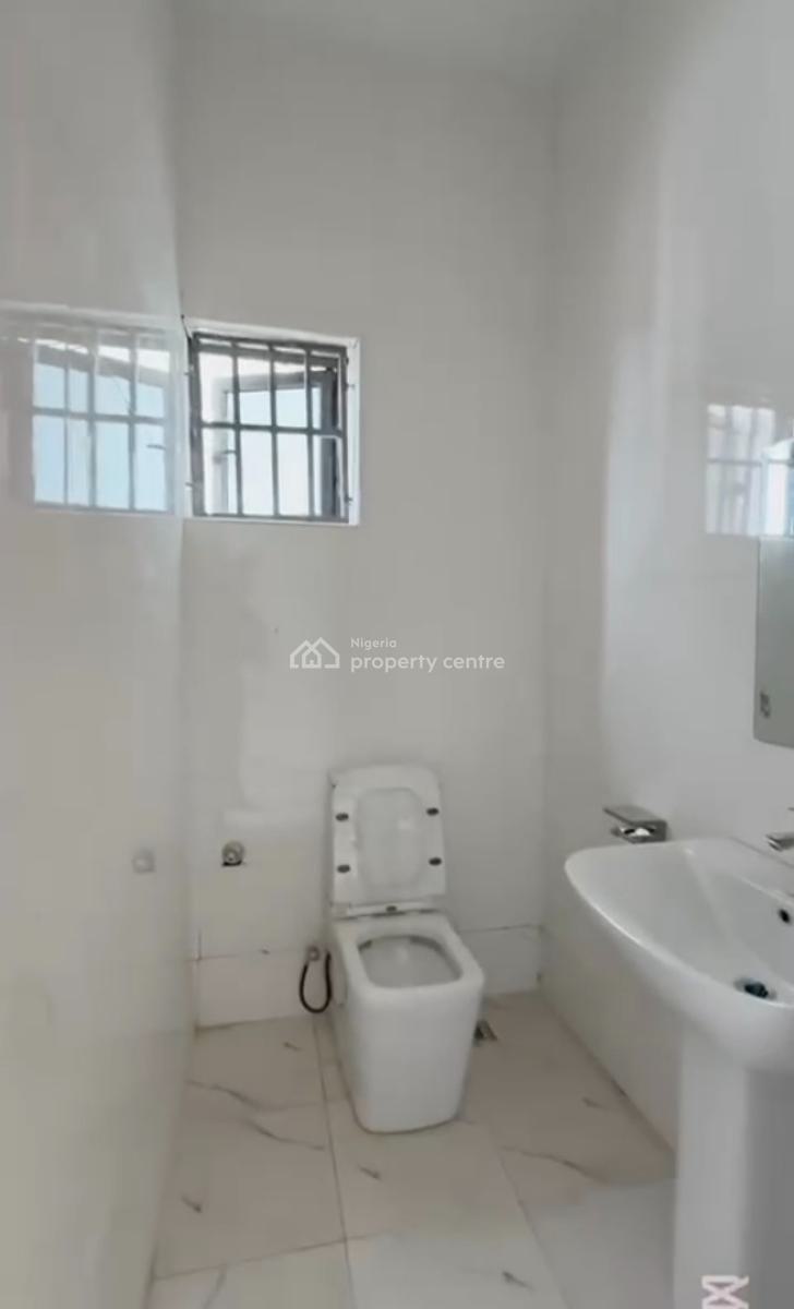 5 Bedroom Detached House with a Room Boys Quarter, Guzape District, Abuja, Detached Duplex for Sale