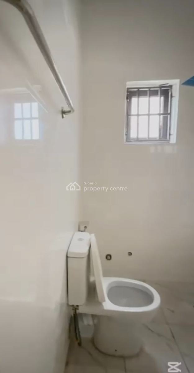 5 Bedroom Detached House with a Room Boys Quarter, Guzape District, Abuja, Detached Duplex for Sale