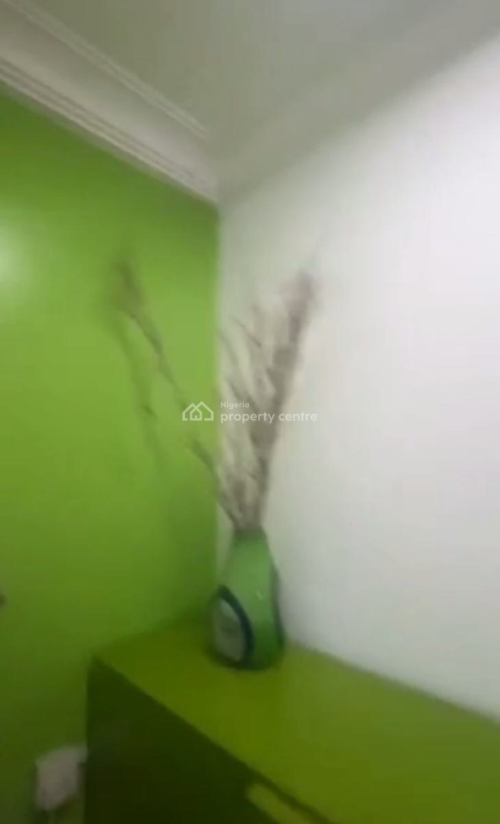Office Space, Upstairs on 1st Floor., Yaba, Lagos, Office Space for Rent