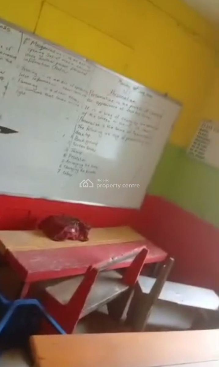 7 Bedroom Flat on Ground Floor with 2 Toilets, Kilo, Surulere, Lagos, House for Rent