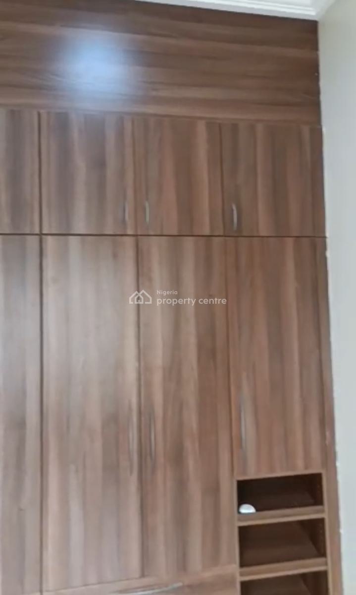 Super Clean 2 Bedroom Flat, 2nd Floor, Tarred Rd, By Shafa, Wuye, Abuja, Flat / Apartment for Rent