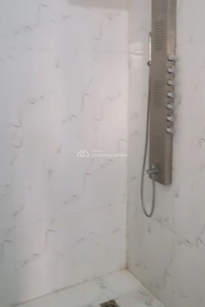 Super Clean 2 Bedroom Flat, 2nd Floor, Tarred Rd, By Shafa, Wuye, Abuja, Flat / Apartment for Rent