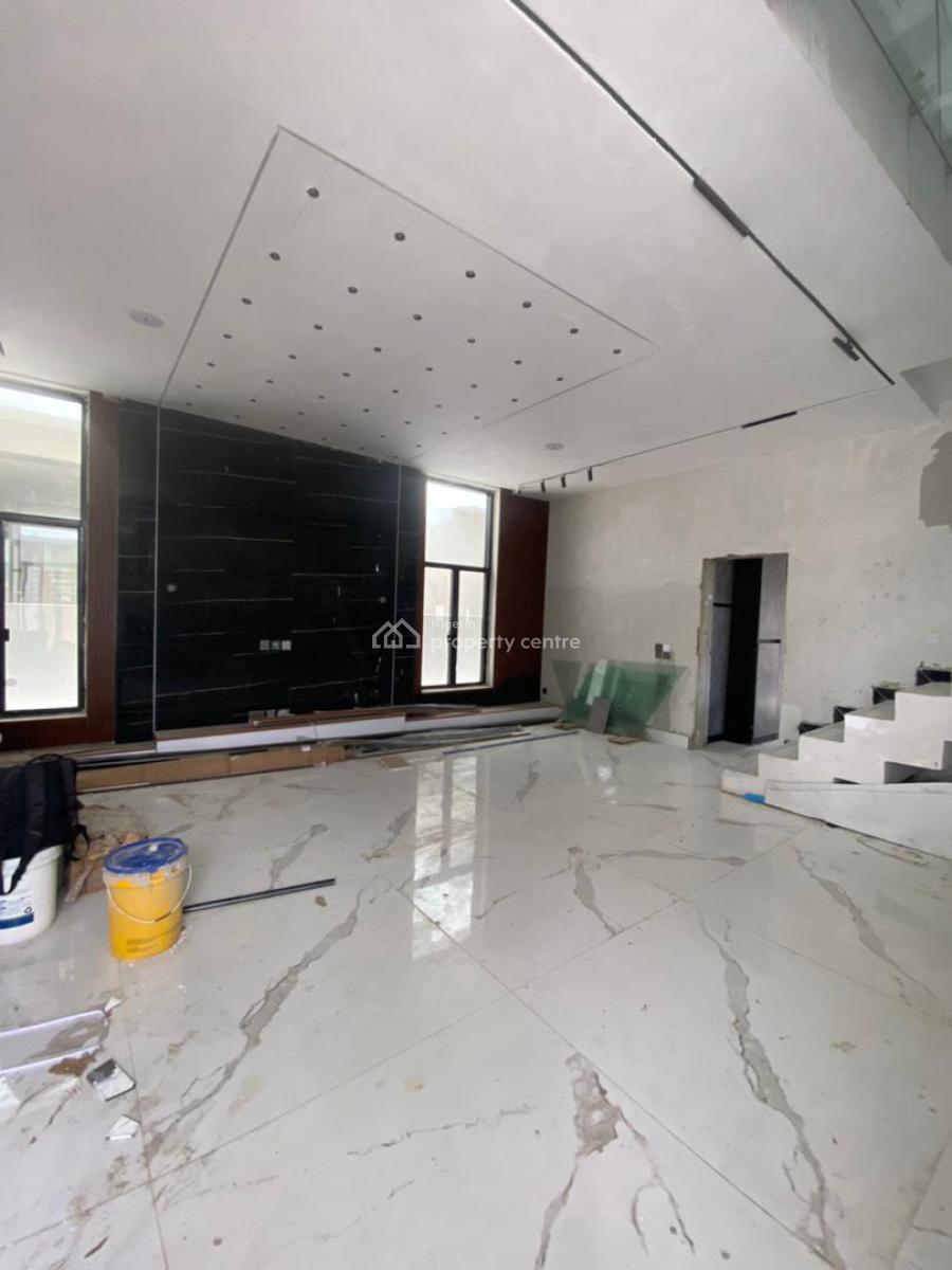 Aesthetically Pleasing 5 Bedroom Duplex with a Pool,bq and a Pool, Lekki Phase 1, Lekki, Lagos, House for Sale