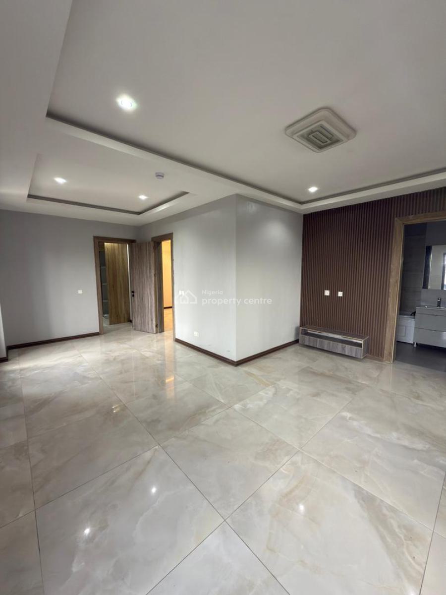 Beautiful 4 Bedroom Maisonette with a Gym Elevator and a Pool, Lekki Phase 1, Lekki, Lagos, Flat / Apartment for Sale