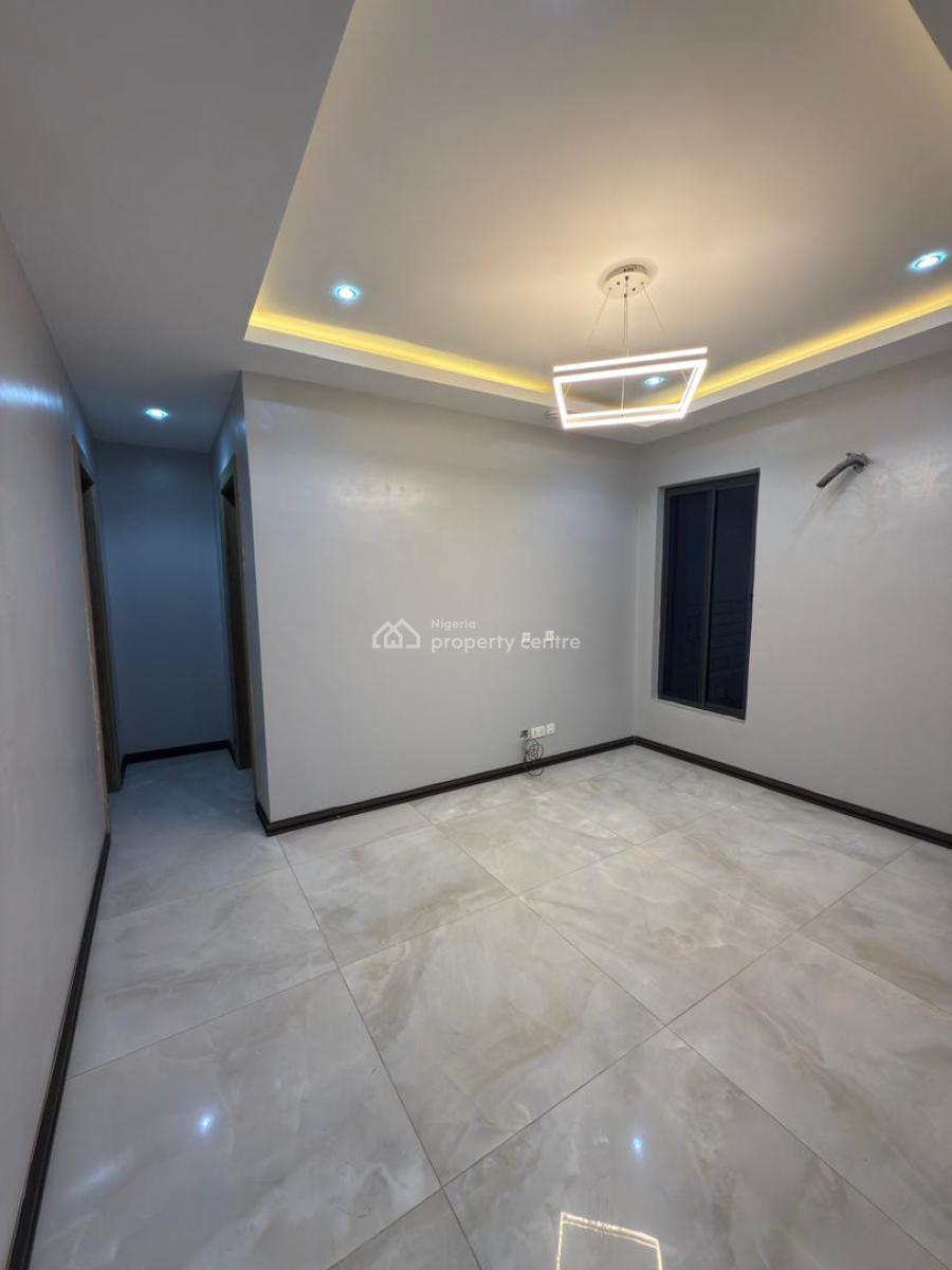 Beautiful 4 Bedroom Maisonette with a Gym Elevator and a Pool, Lekki Phase 1, Lekki, Lagos, Flat / Apartment for Sale