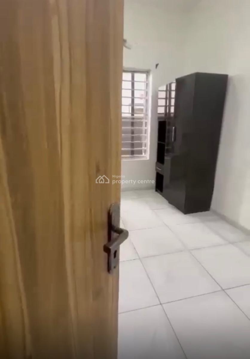 Self Contain, Emcel Garden, Orchid Road, Lekki Expressway, Lekki, Lagos, Self Contain (single Rooms) for Rent