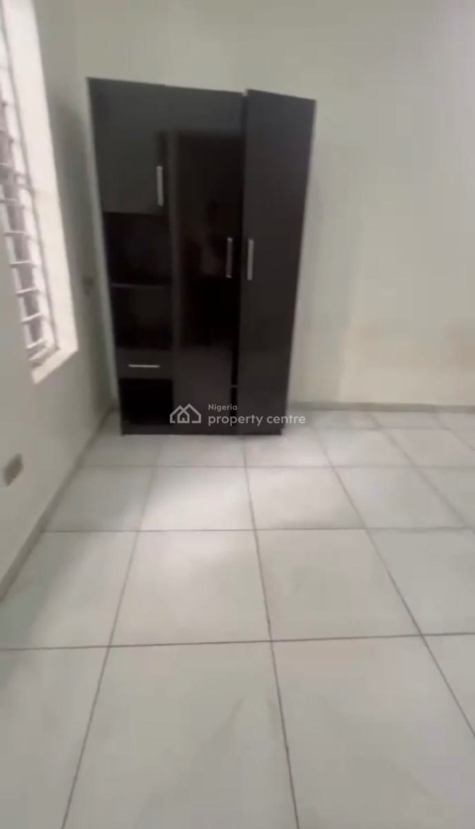 Self Contain, Emcel Garden, Orchid Road, Lekki Expressway, Lekki, Lagos, Self Contain (single Rooms) for Rent
