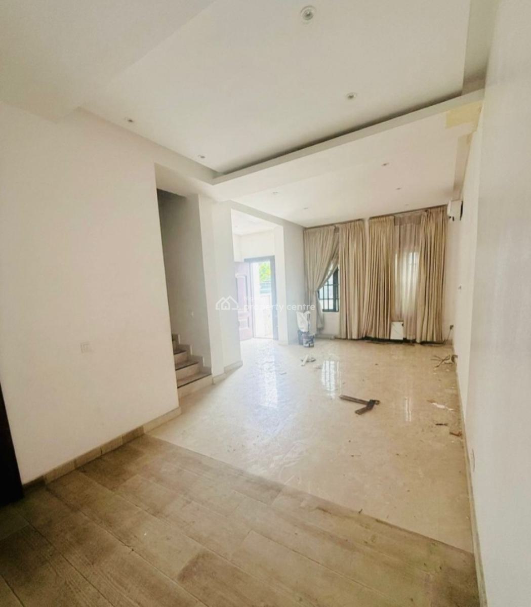 4 Bedroom Semi Detached Duplex, Lekki Phase 1, Lekki, Lagos, Semi-detached Duplex for Rent