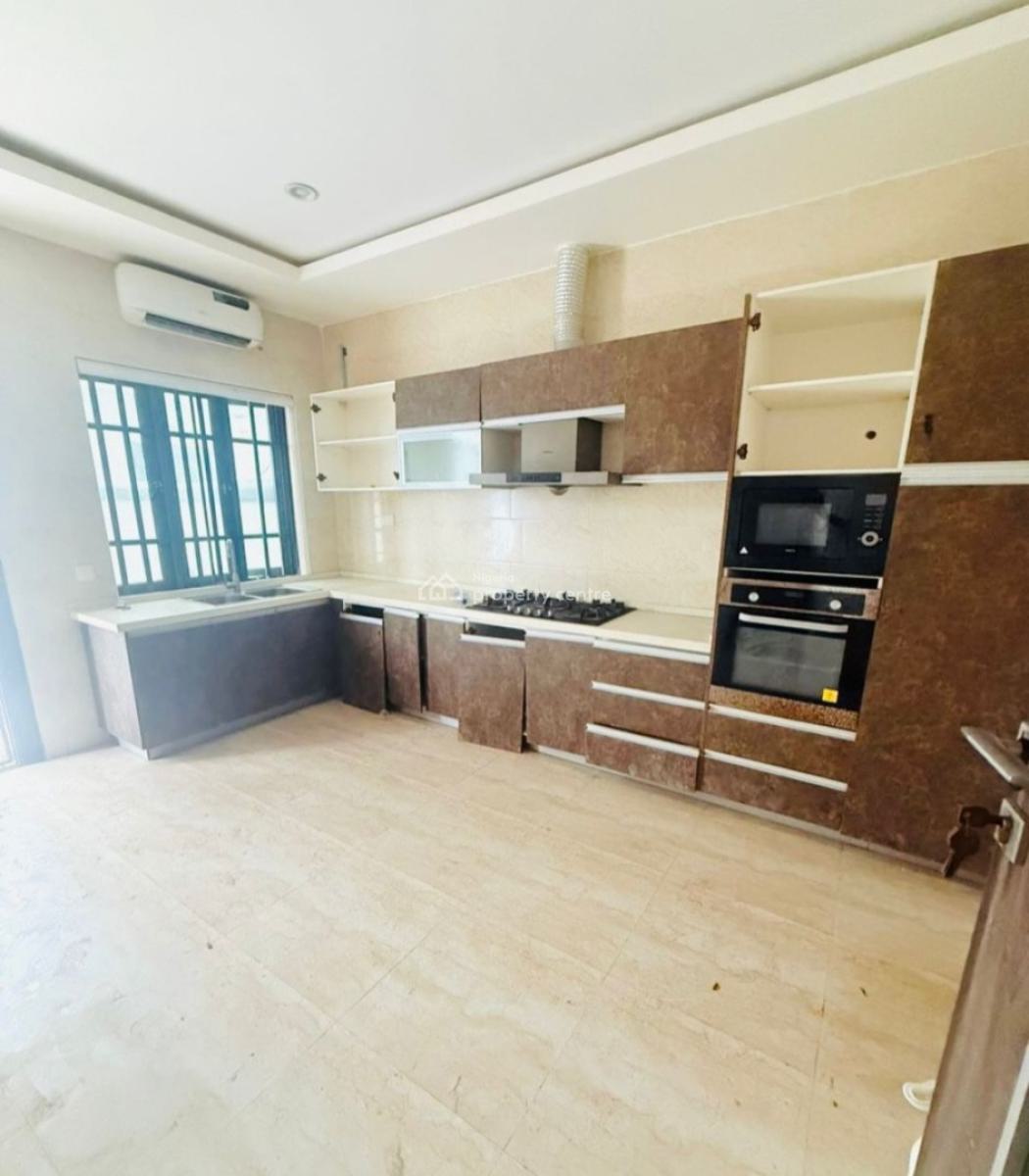 4 Bedroom Semi Detached Duplex, Lekki Phase 1, Lekki, Lagos, Semi-detached Duplex for Rent