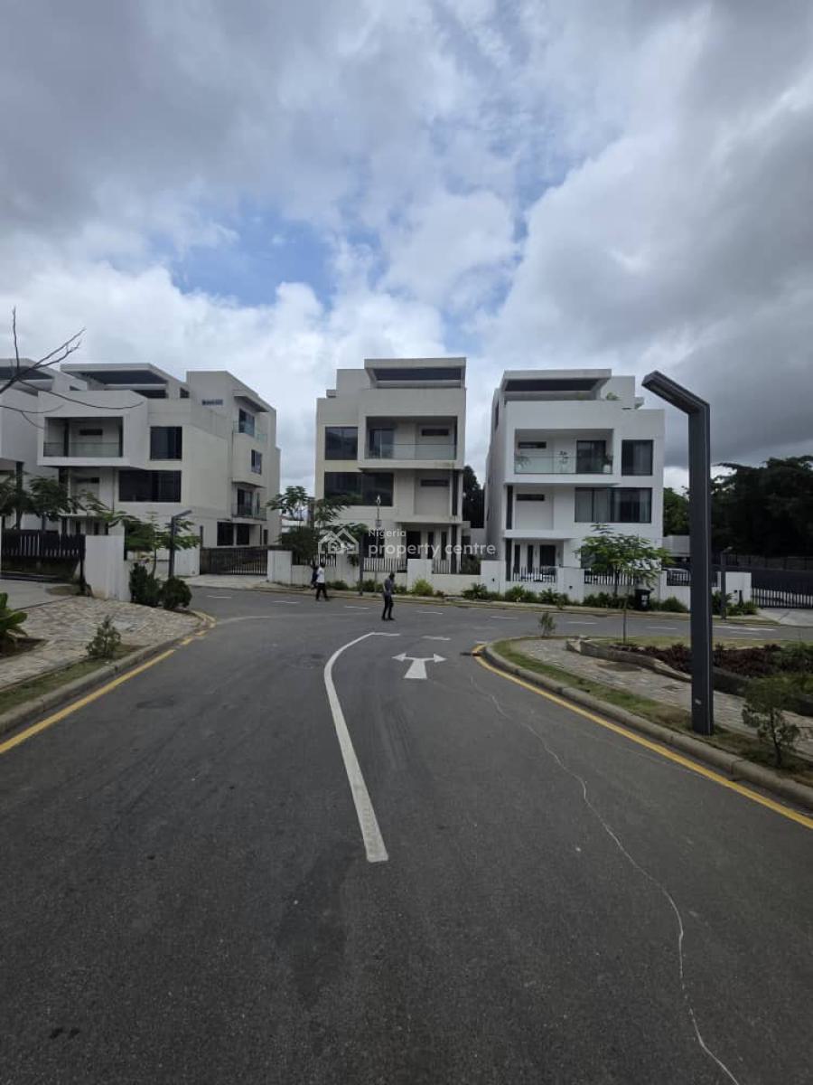 Massive 6 Bedroom Fully Detached House with Elevators and Bq, Maitama District, Abuja, Detached Duplex for Sale