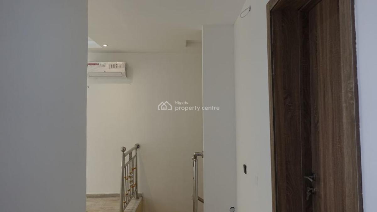 Luxury and Spacious 4 Bedrooms Terraced Duplex Available, Ogombo, Ajah, Lagos, Terraced Duplex for Rent