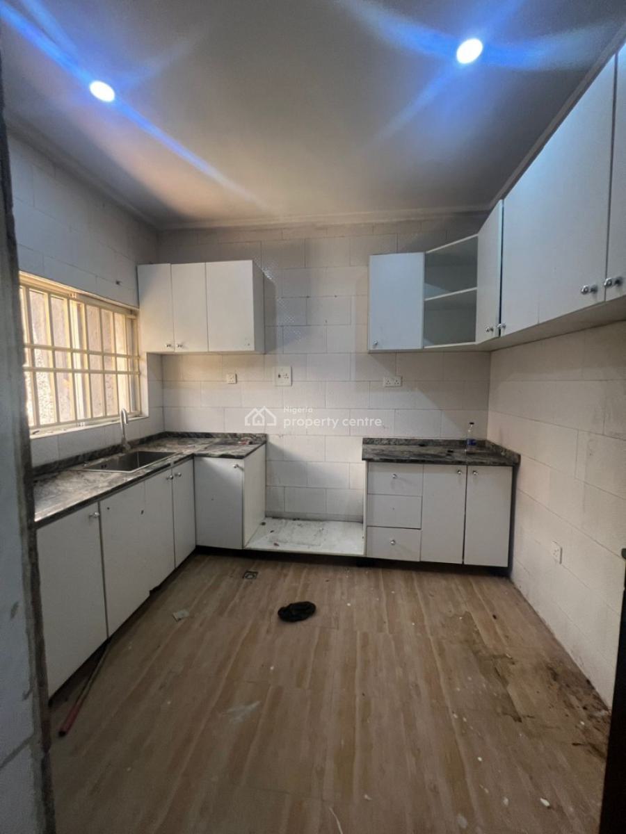 Luxury Apartment  in a Serene and Secured Environment with Nice Views, Naf Valley Estate, Asokoro District, Abuja, Terraced Duplex for Rent