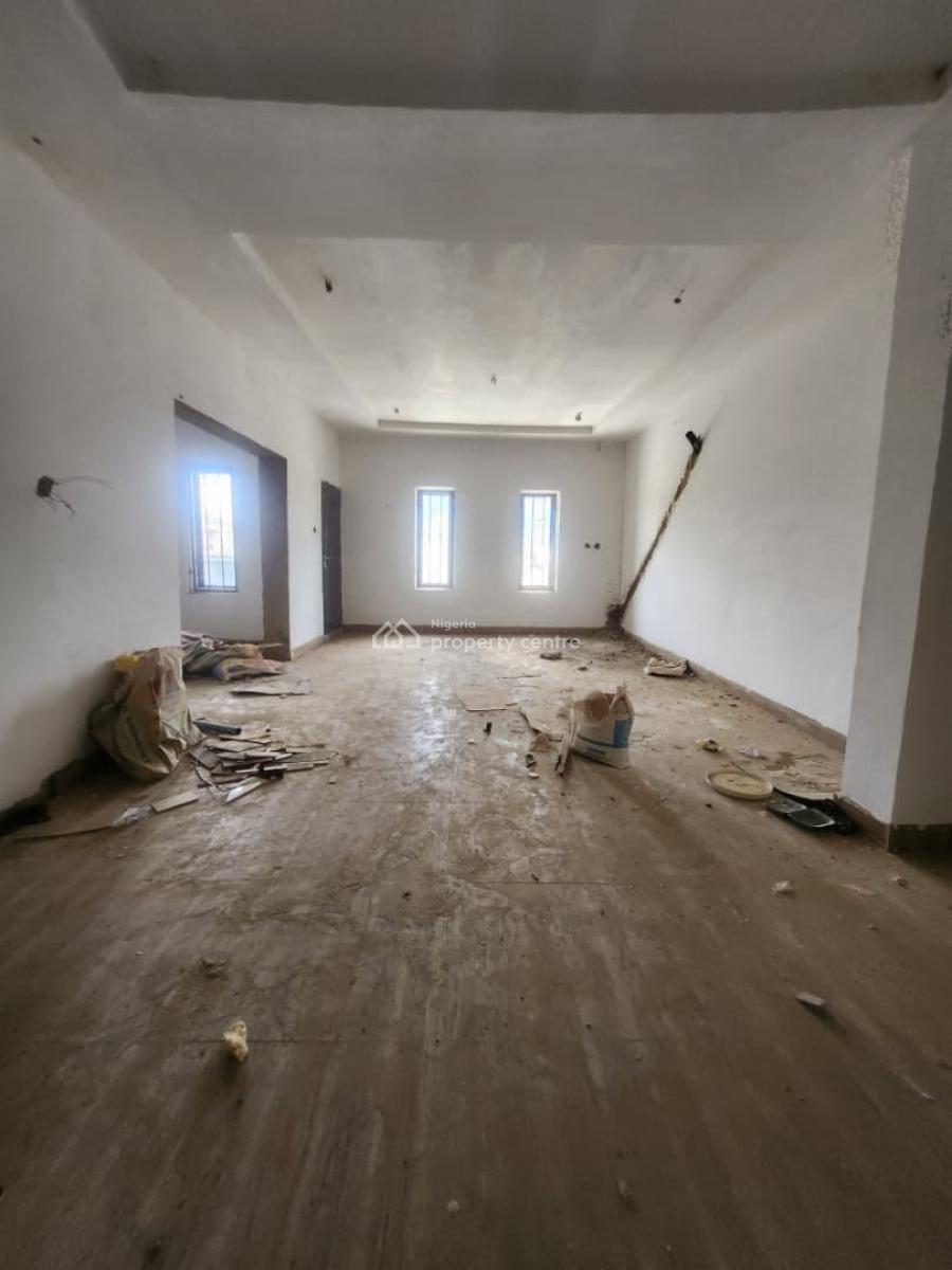 Well Spacious 4 Bedrooms Townhouse with Bq., Dawaki, Gwarinpa, Abuja, House for Sale