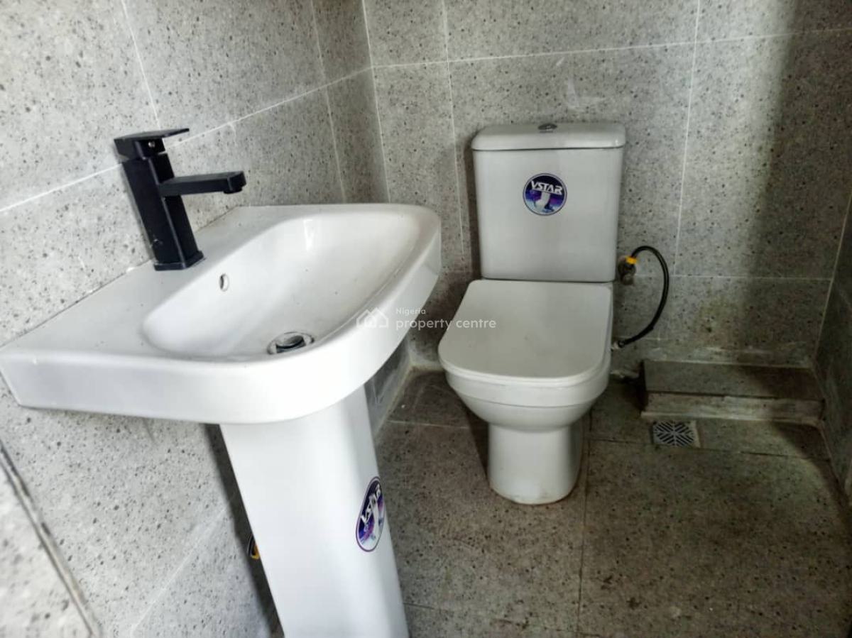 2 Bedroom Flat, Off Ilasan, Ikate Elegushi, Lekki, Lagos, Flat / Apartment for Rent