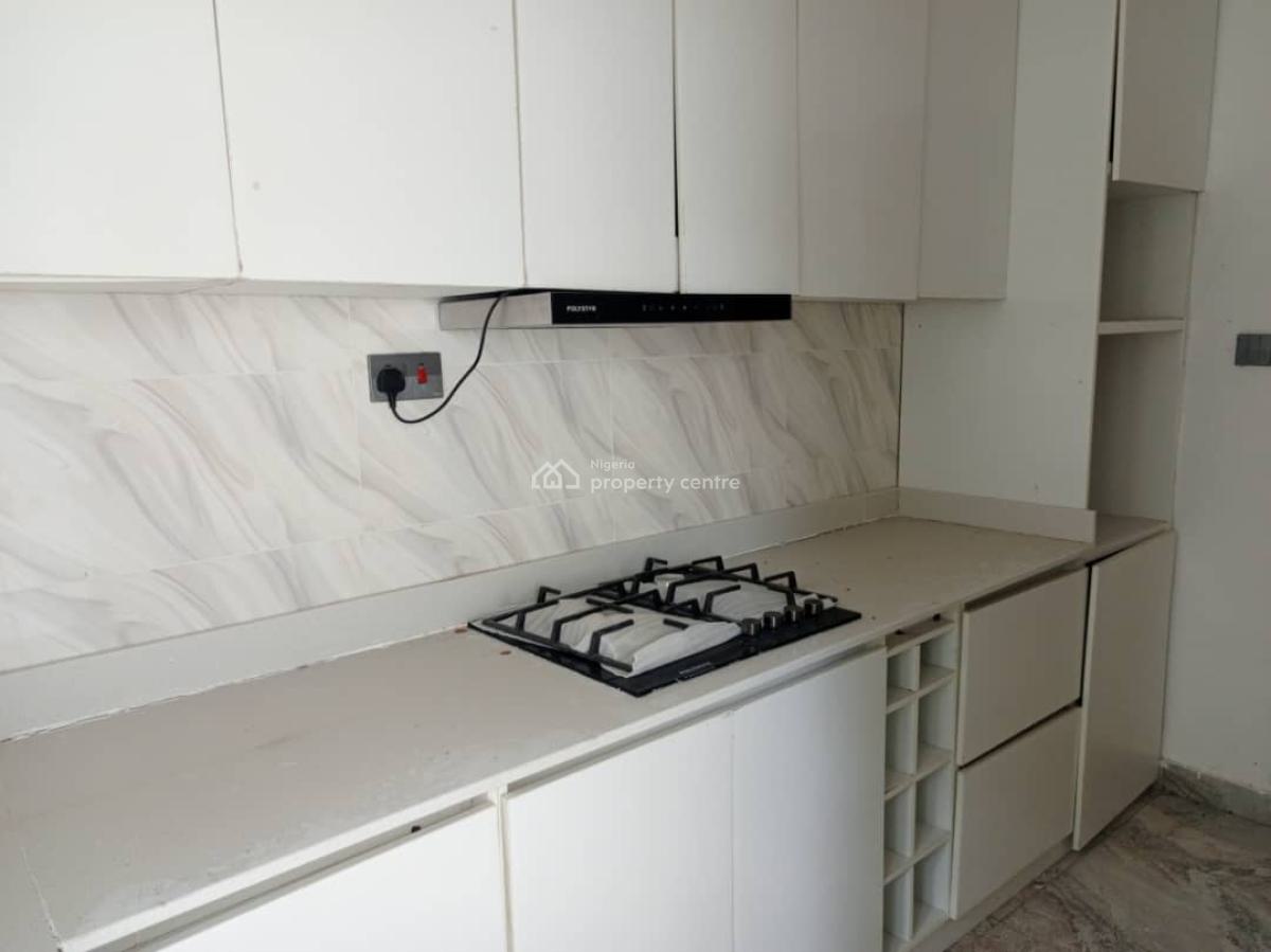 2 Bedroom Flat, Off Ilasan, Ikate Elegushi, Lekki, Lagos, Flat / Apartment for Rent