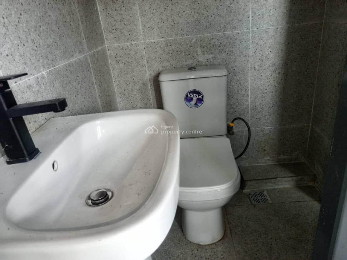 2 Bedroom Flat, Off Ilasan, Ikate Elegushi, Lekki, Lagos, Flat / Apartment for Rent