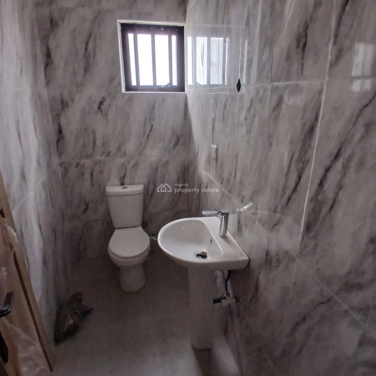 a Luxury 4 Bedroom Semi-detached Duplex with Swimming Pool, Ologolo, Lekki, Lagos, Semi-detached Duplex for Sale