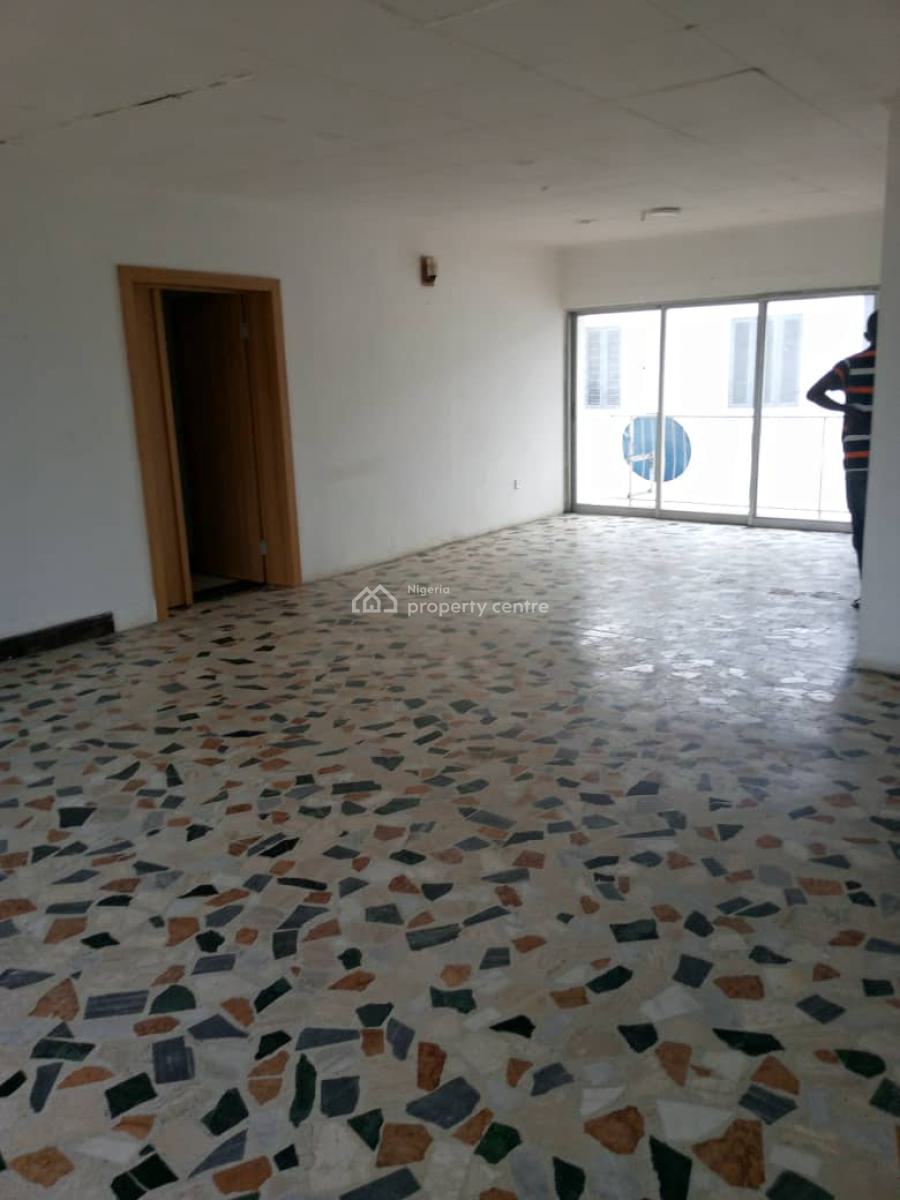 Spacious 3 Bedroom Apartment, Ikeja Gra, Ikeja, Lagos, Flat / Apartment for Rent