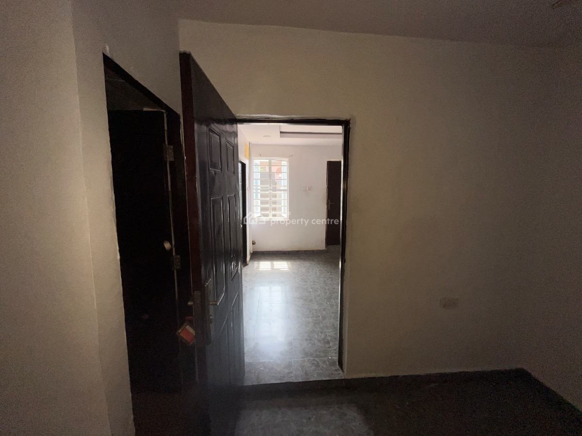 Excellent Mini Flat with 2 Toilet, Olowora, Magodo, Lagos, Mini Flat (room and Parlour) for Rent