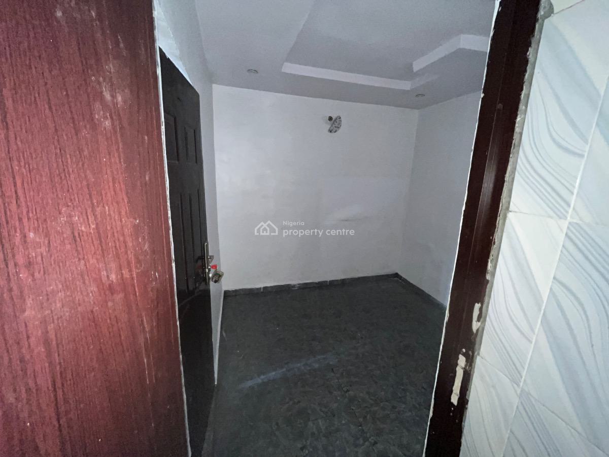 Excellent Mini Flat with 2 Toilet, Olowora, Magodo, Lagos, Mini Flat (room and Parlour) for Rent