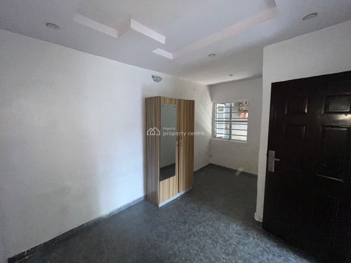 Excellent Mini Flat with 2 Toilet, Olowora, Magodo, Lagos, Mini Flat (room and Parlour) for Rent