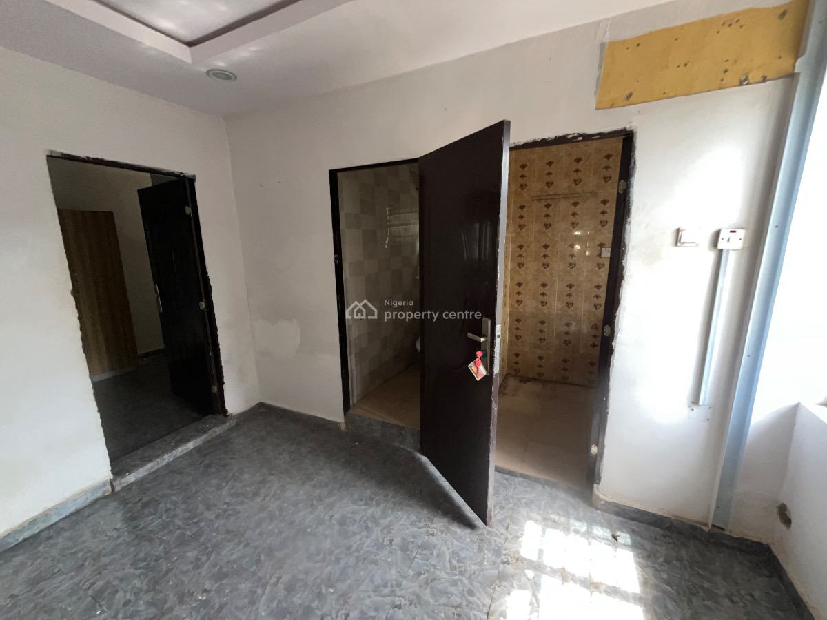 Excellent Mini Flat with 2 Toilet, Olowora, Magodo, Lagos, Mini Flat (room and Parlour) for Rent