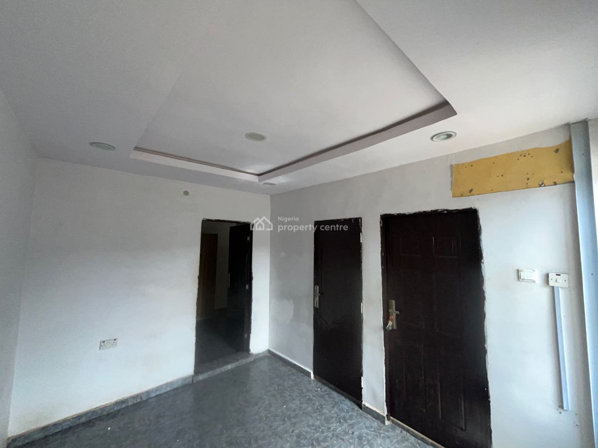 Excellent Mini Flat with 2 Toilet, Olowora, Magodo, Lagos, Mini Flat (room and Parlour) for Rent