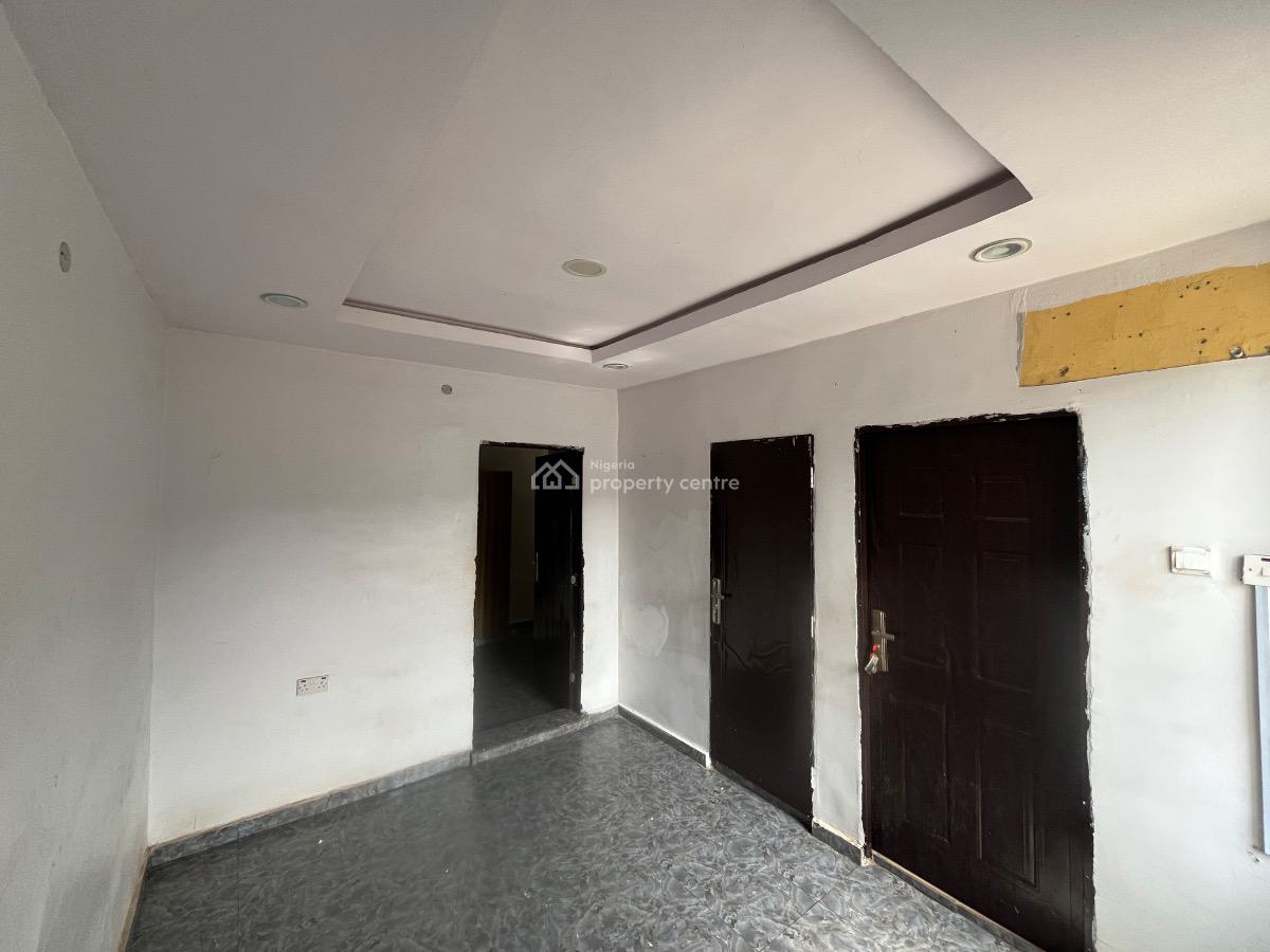 Excellent Mini Flat with 2 Toilet, Olowora, Magodo, Lagos, Mini Flat (room and Parlour) for Rent