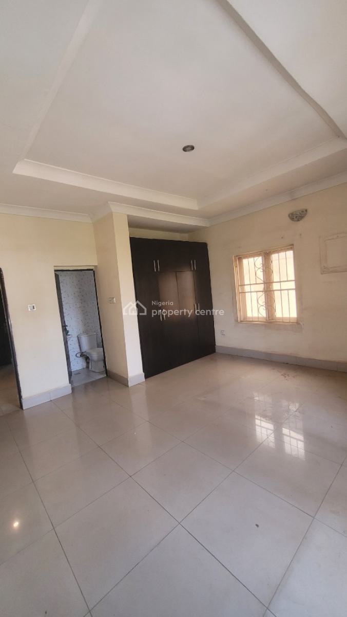 Luxury 2 Bedroom Flat on The 2nd Floor, By American International School, Durumi, Abuja, Flat / Apartment for Rent