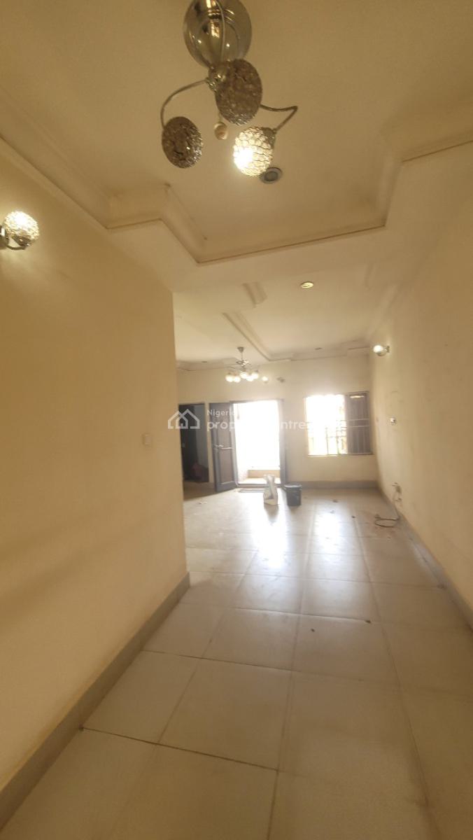 Luxury 2 Bedroom Flat on The 2nd Floor, By American International School, Durumi, Abuja, Flat / Apartment for Rent