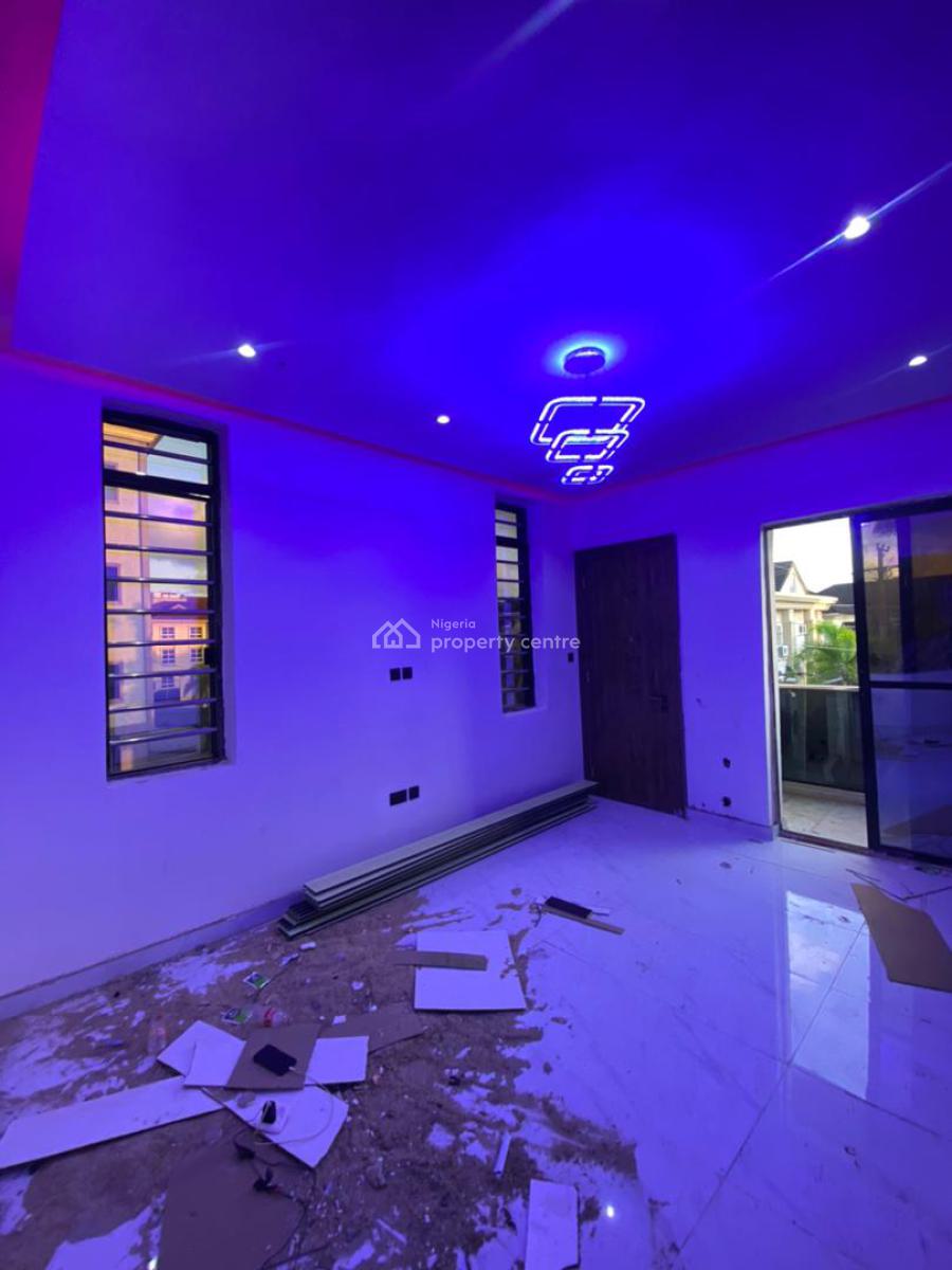 Luxury 2 Bedroom Apartments, Lekki Phase 1, Lekki, Lagos, Block of Flats for Sale