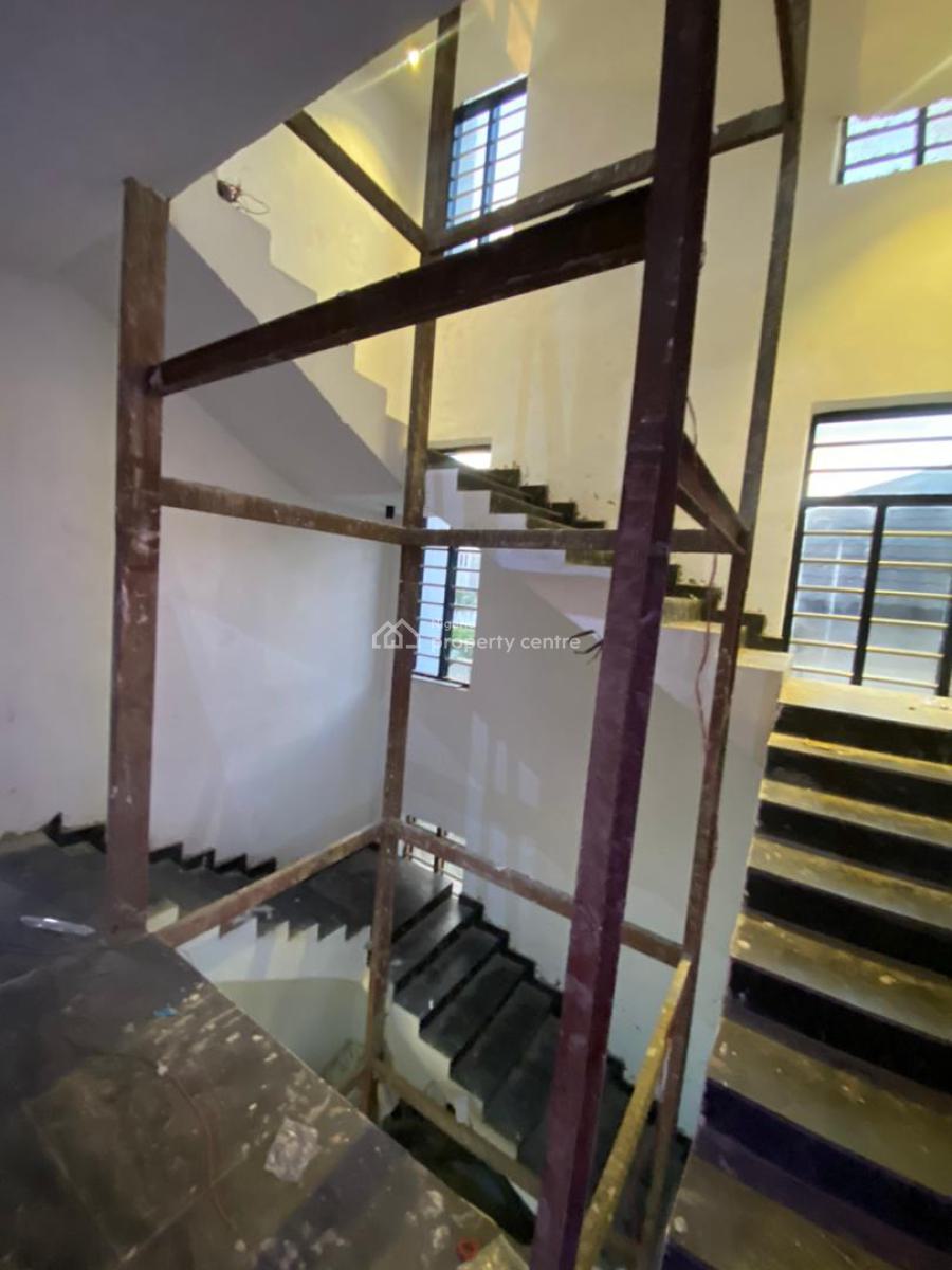Luxury 2 Bedroom Apartments, Lekki Phase 1, Lekki, Lagos, Block of Flats for Sale