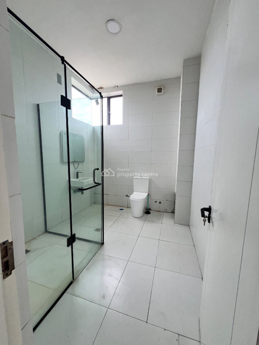 Spacious 1 Bedroom Apartment, Lekki Phase 1, Lekki, Lagos, Flat / Apartment for Rent