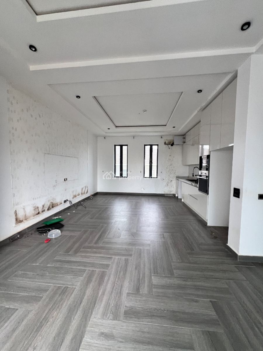 Spacious 1 Bedroom Apartment, Lekki Phase 1, Lekki, Lagos, Flat / Apartment for Rent