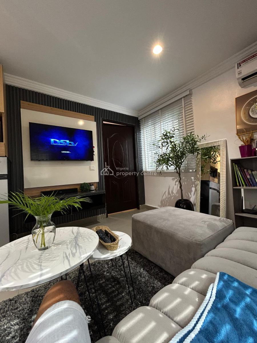 Luxury One Bedroom with Pool, Victoria Island (vi), Lagos, Flat / Apartment Short Let
