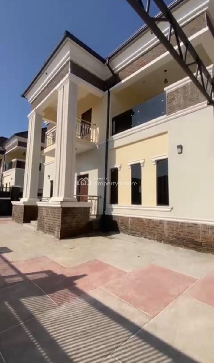 Exquisite 5 Bedroom En-suite Duplex + Bq+ Large Car Park, Lugbe District, Abuja, Detached Duplex for Sale